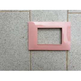 placca rosa 3 posti compatibile vimar plana