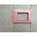 placca rosa 3 posti compatibile vimar plana